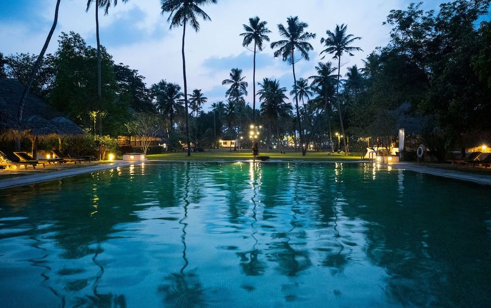 Kolam renang Gambar