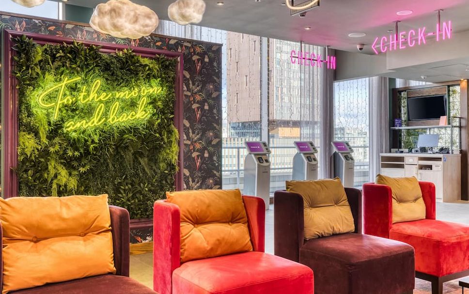 Balai Menunggu Gambar