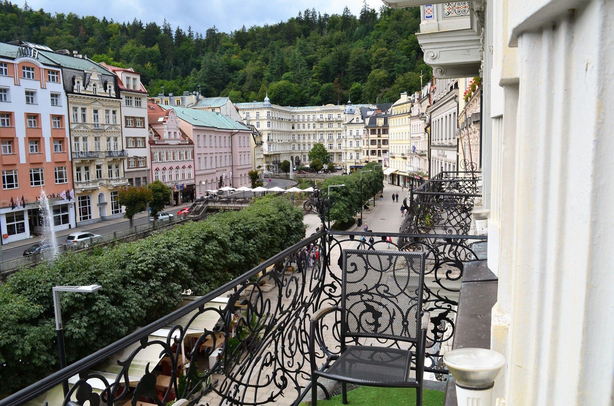 Balkoni