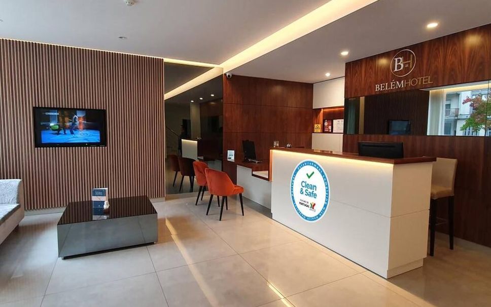 Meja Penyambut Tetamu Gambar