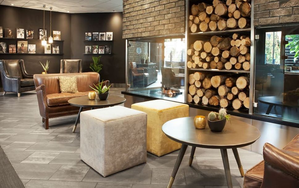 Balai Menunggu Gambar