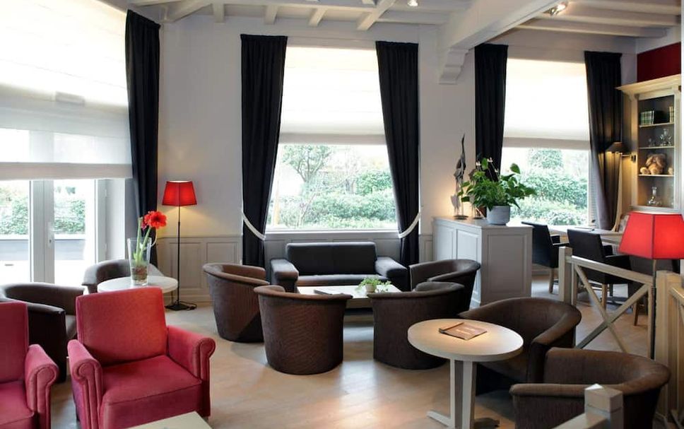 Balai Menunggu Gambar