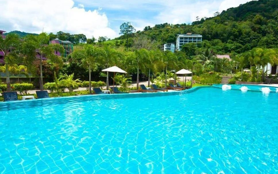 Kolam renang Gambar