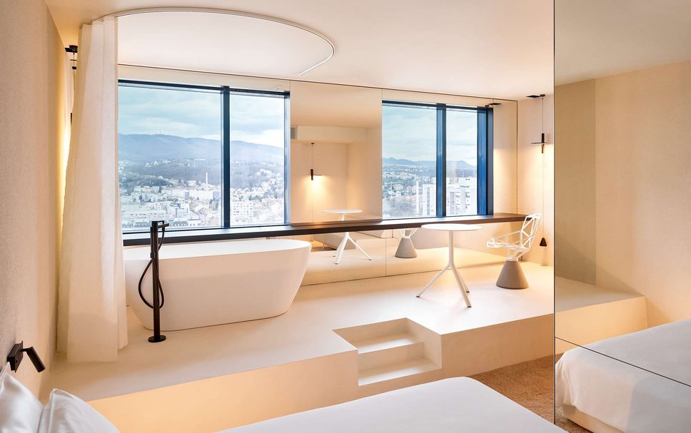 Hotel amenity Gambar