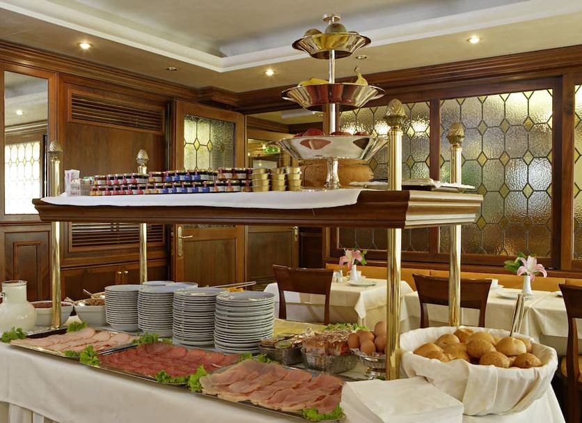 Buffet Gambar