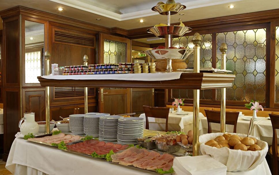 Buffet Gambar
