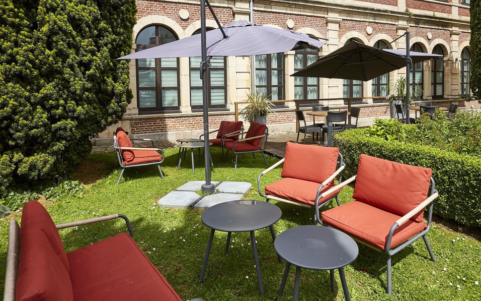 Patio Gambar