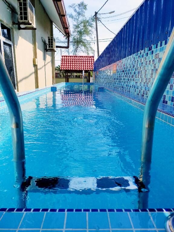 Kolam renang Gambar