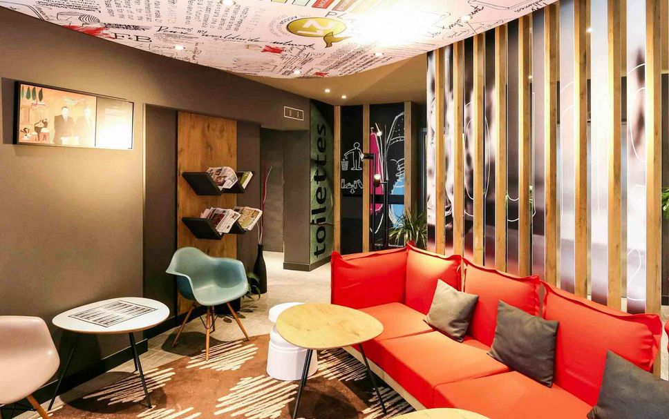 Balai Menunggu Gambar