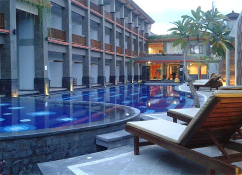 Kolam renang Gambar