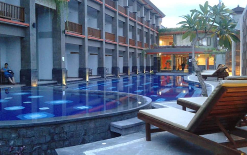 Kolam renang Gambar