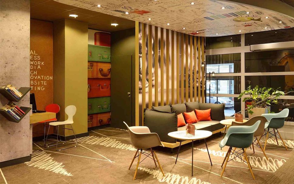 Balai Menunggu Gambar