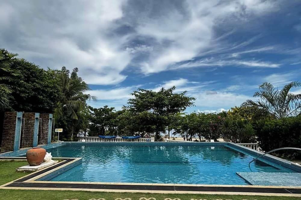 Kolam renang Gambar