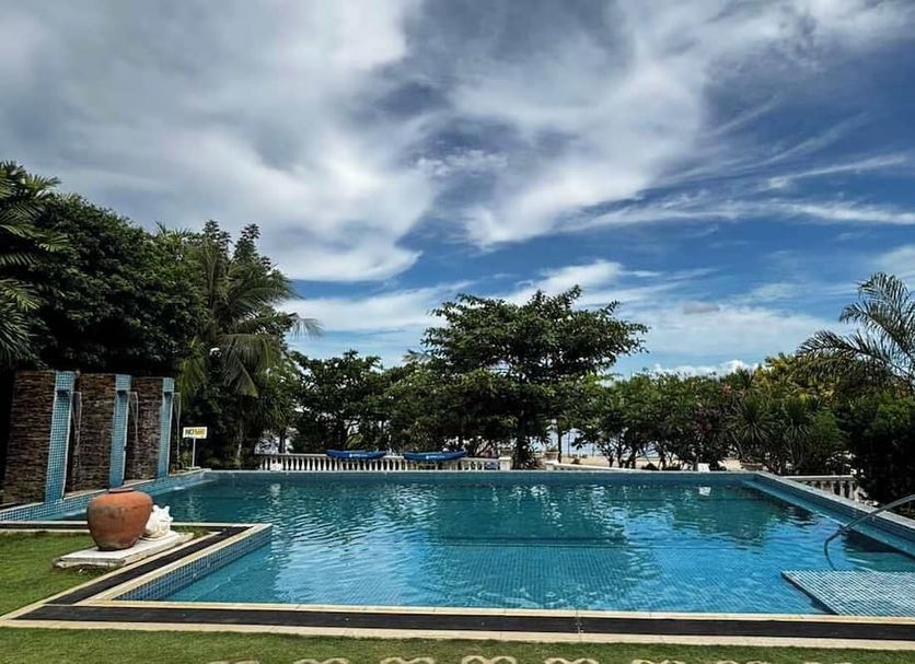 Kolam renang Gambar