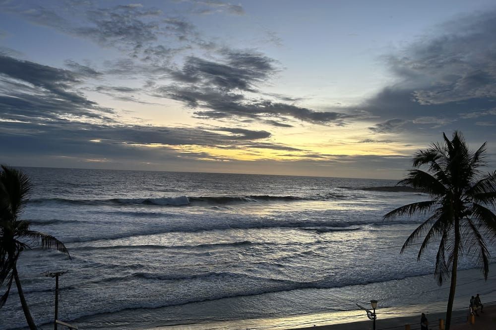 Pemandangan luar