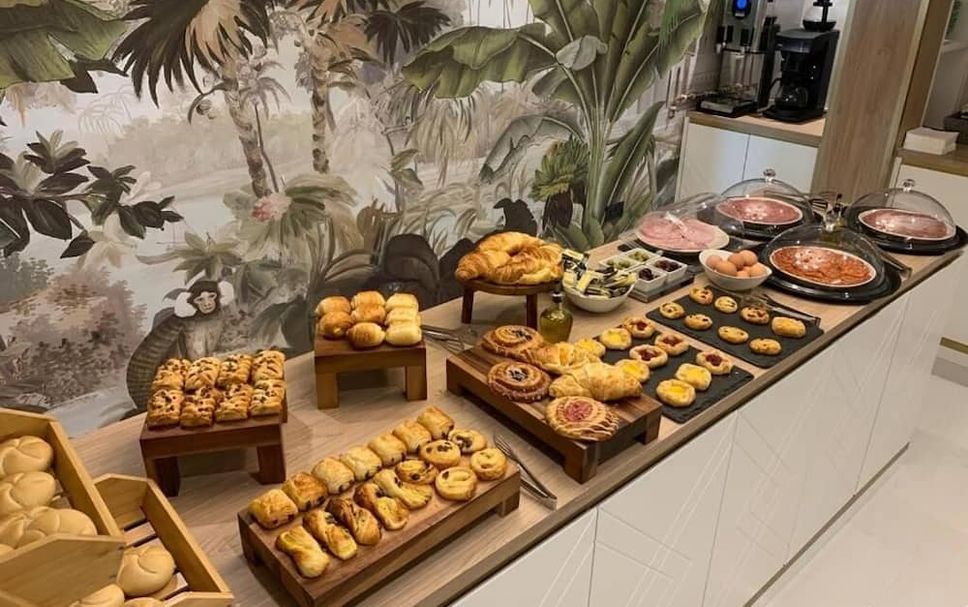 Buffet Gambar