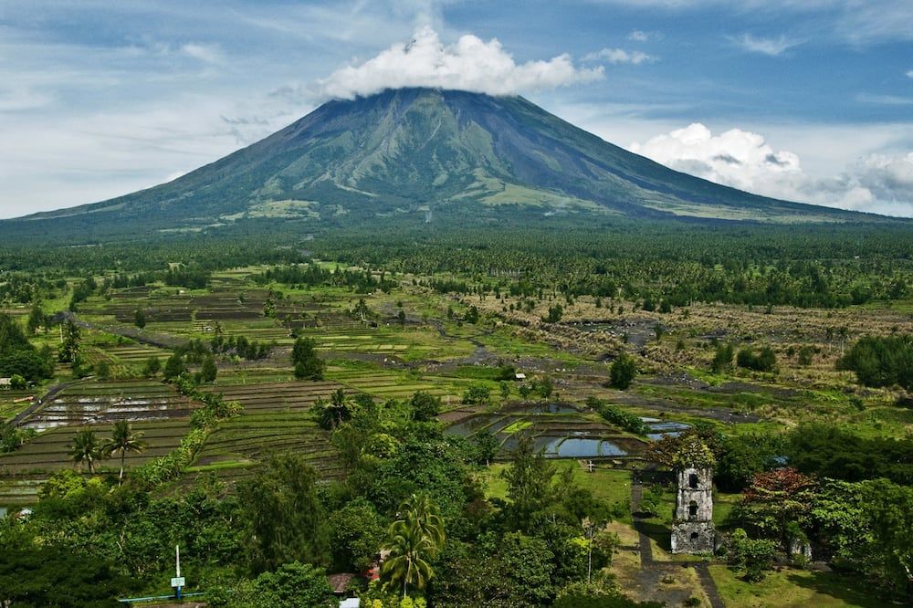 Pemandangan luar