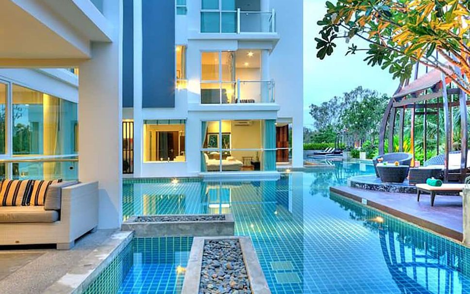 Kolam renang Gambar