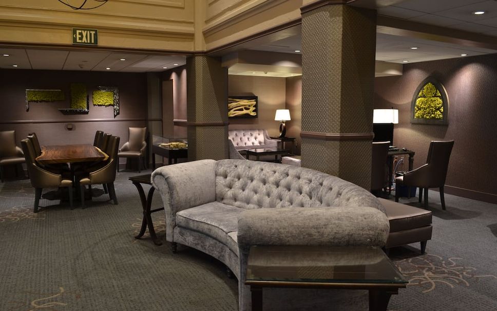 Balai Menunggu Gambar