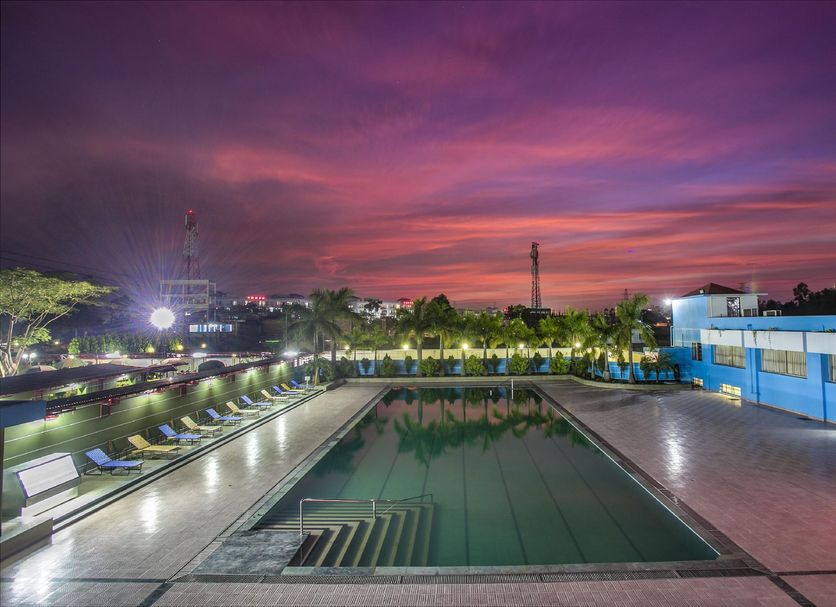 Kolam renang Gambar