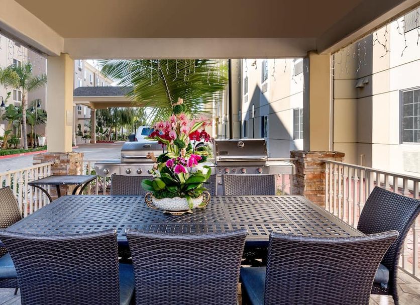 Patio Gambar