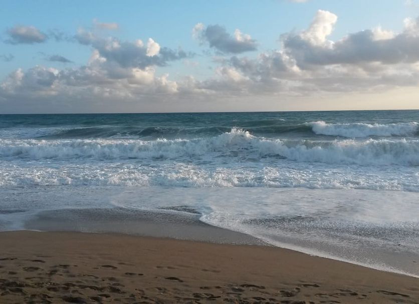 Pantai Gambar