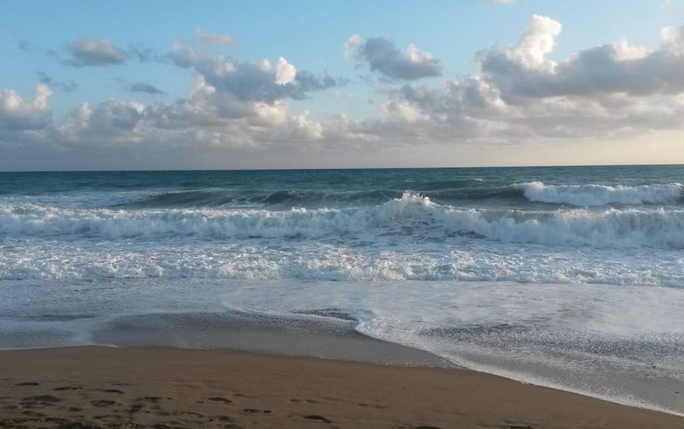 Pantai Gambar