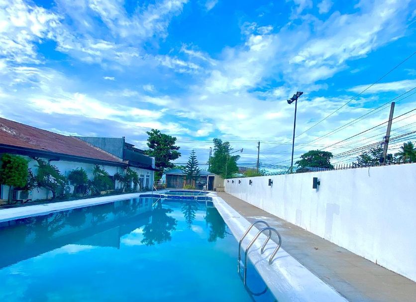 Kolam renang Gambar