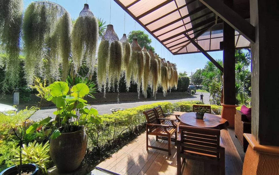 Patio Gambar