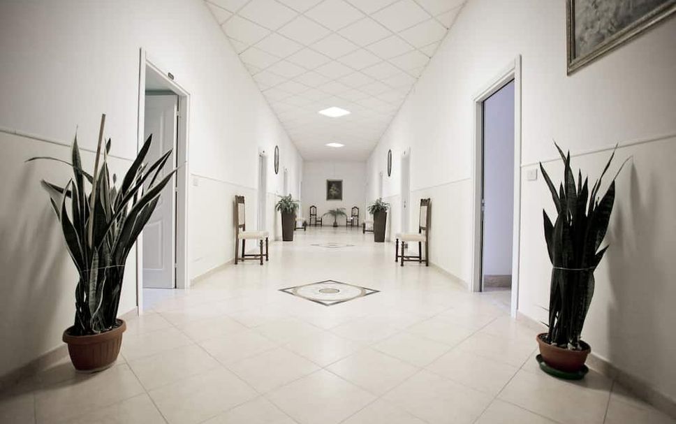 hallway Gambar