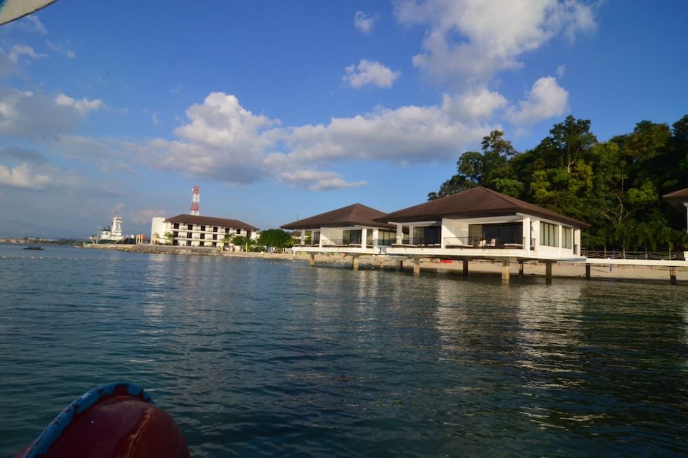 Pemandangan luar