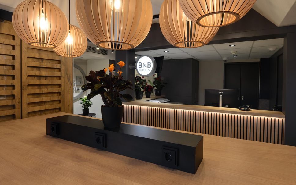 Meja Penyambut Tetamu Gambar