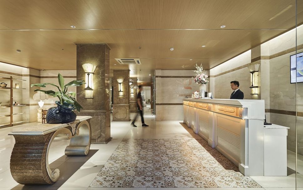 Meja Penyambut Tetamu Gambar