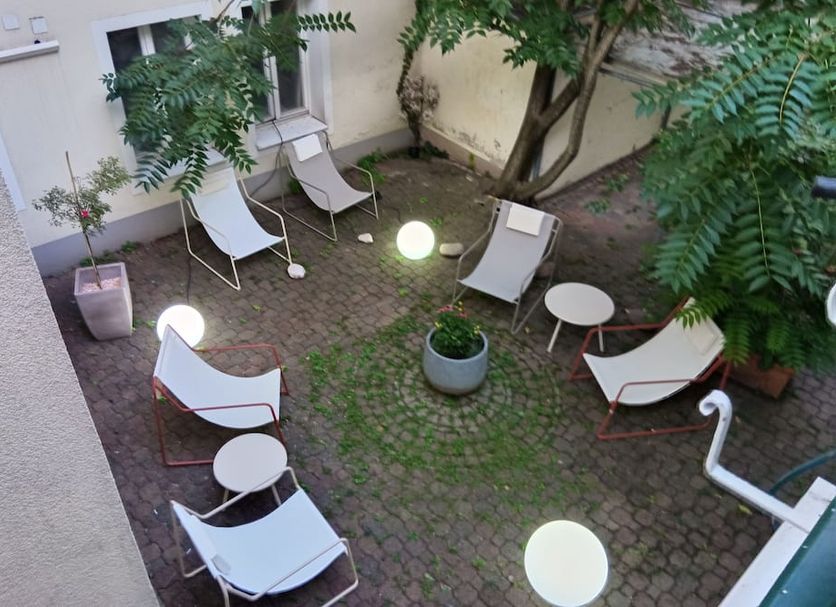 Patio Gambar