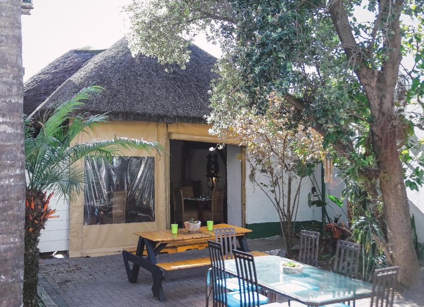 Patio Gambar