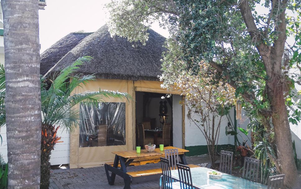 Patio Gambar