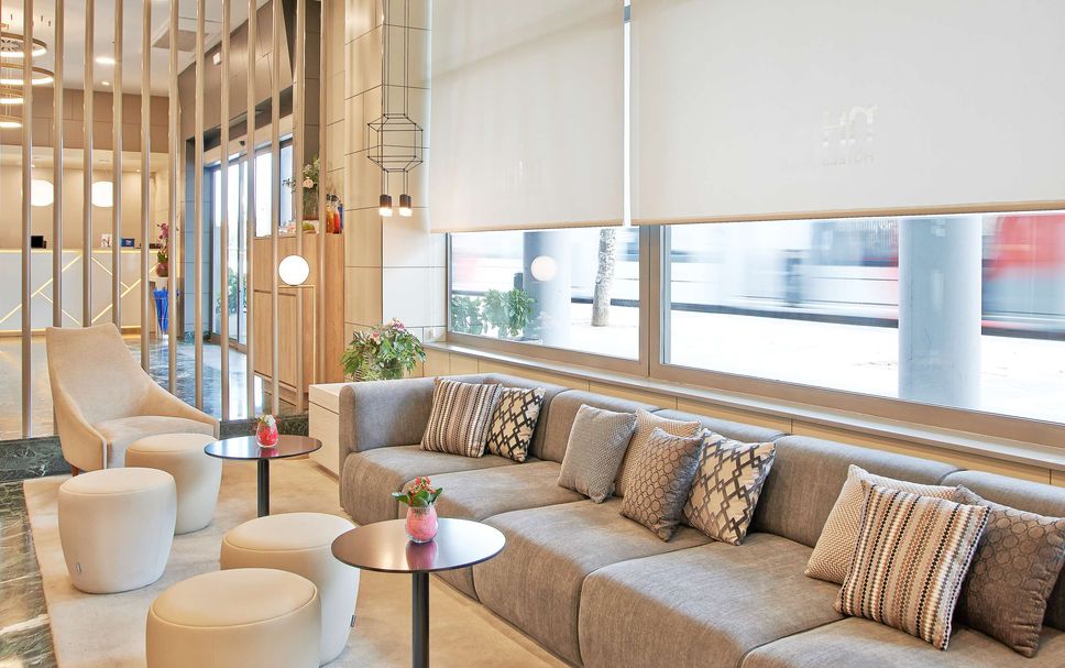 Balai Menunggu Gambar