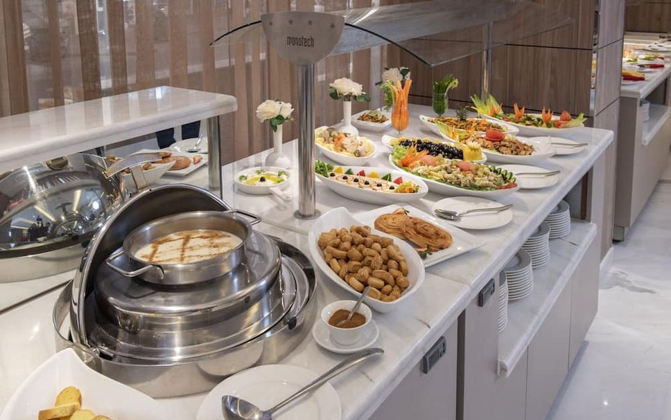 Buffet Gambar