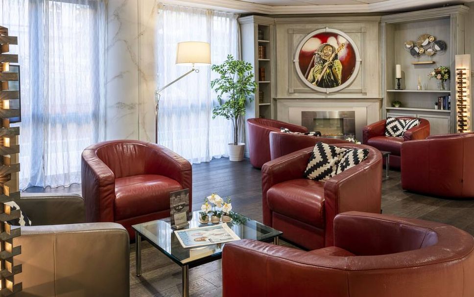 Balai Menunggu Gambar