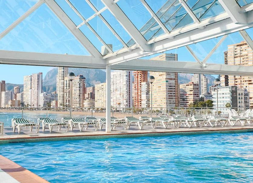 Kolam renang Gambar