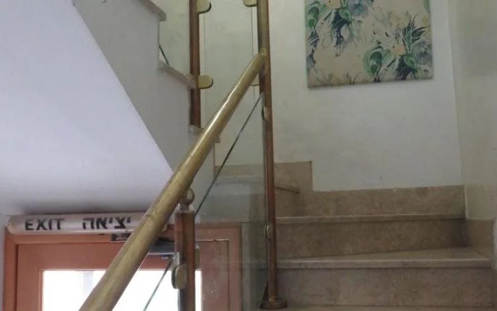 Tangga Gambar