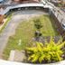 Pemandangan luar