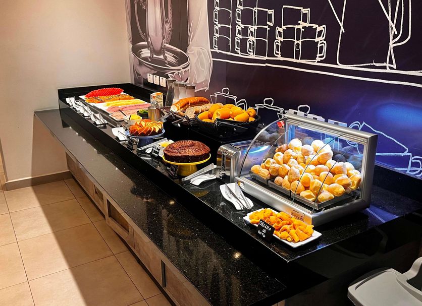 Buffet Gambar