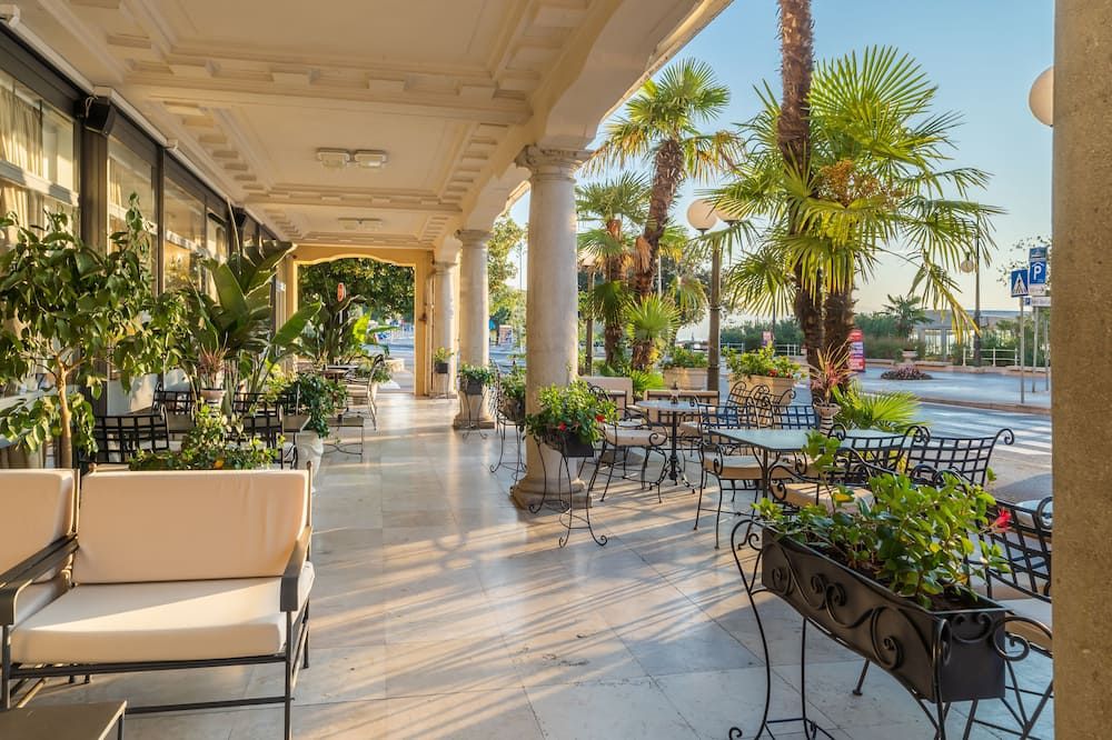 Patio Gambar