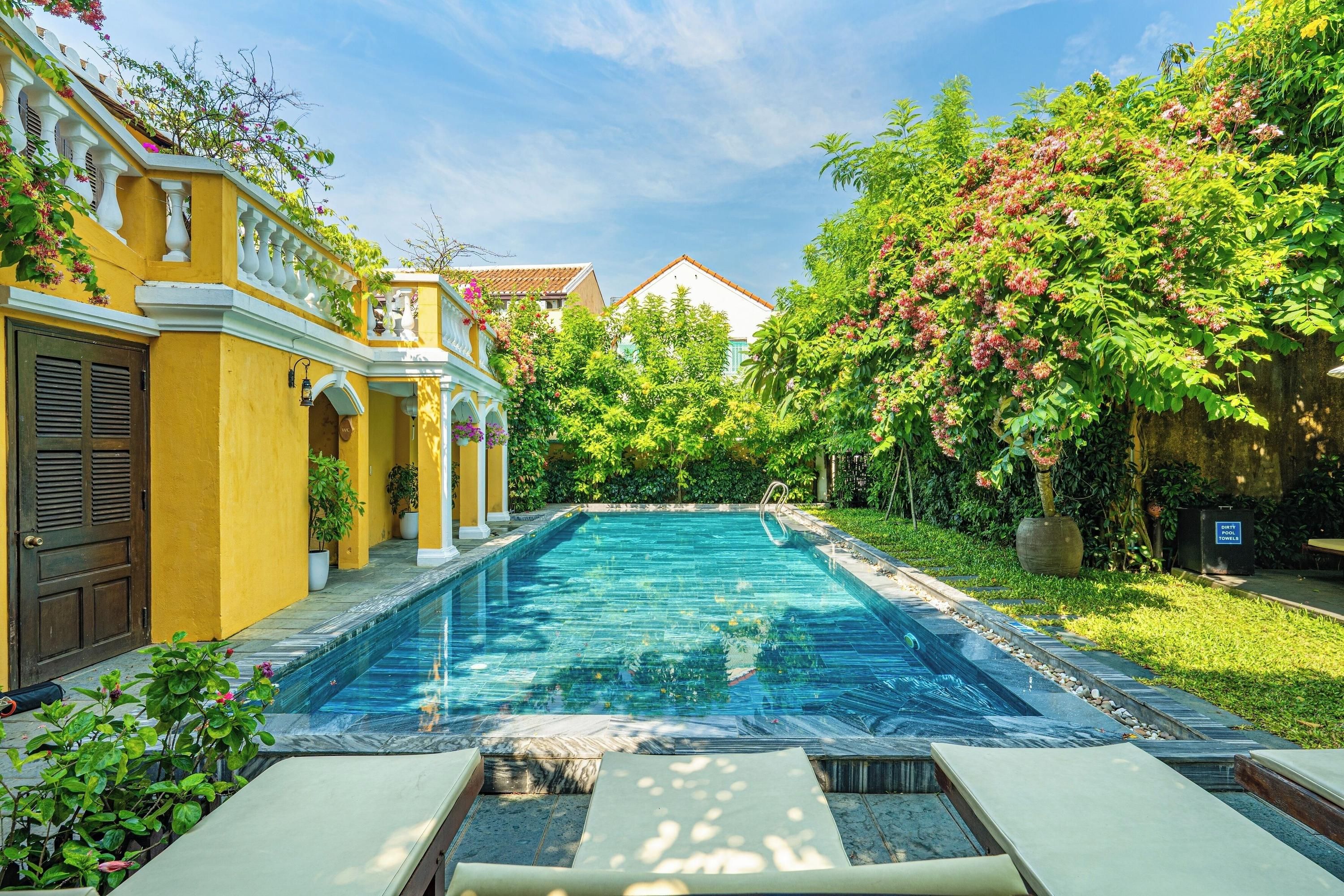 Kolam renang Gambar