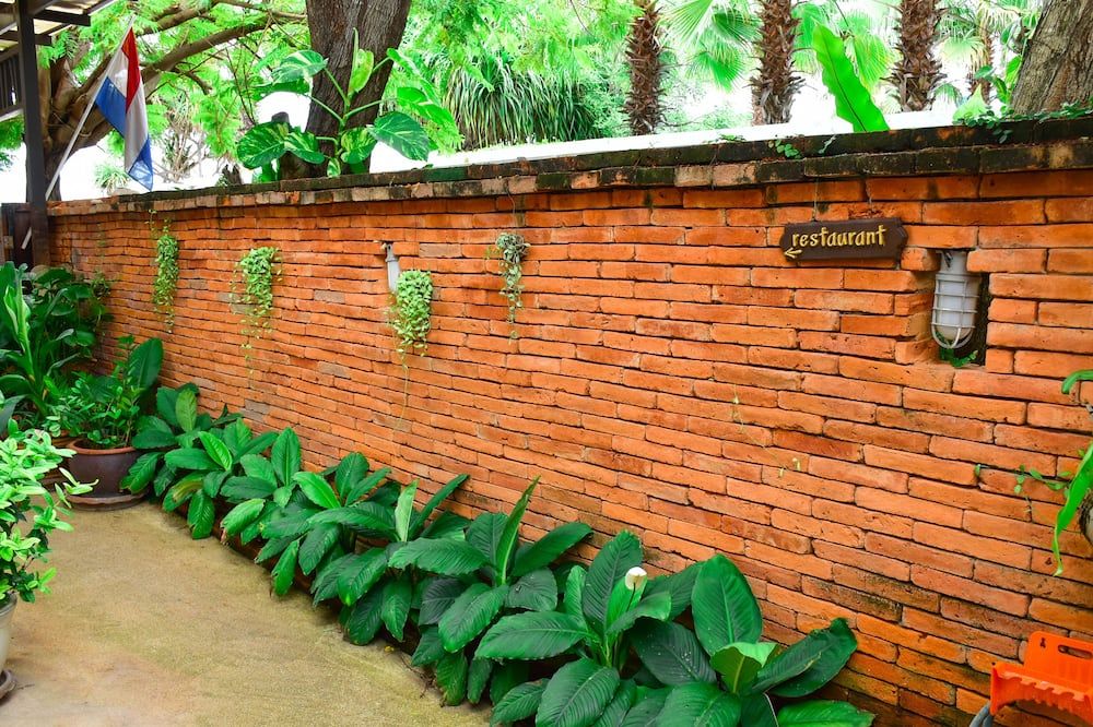 Pemandangan luar