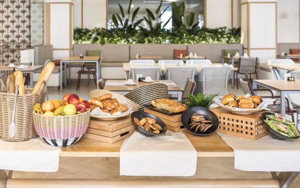Buffet Gambar