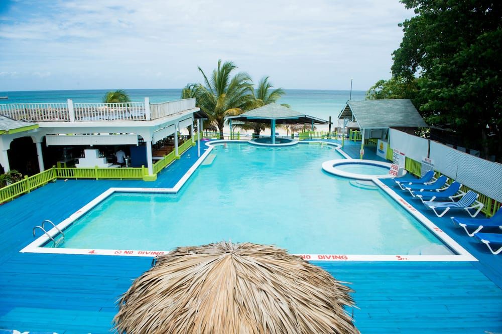 Kolam renang Gambar
