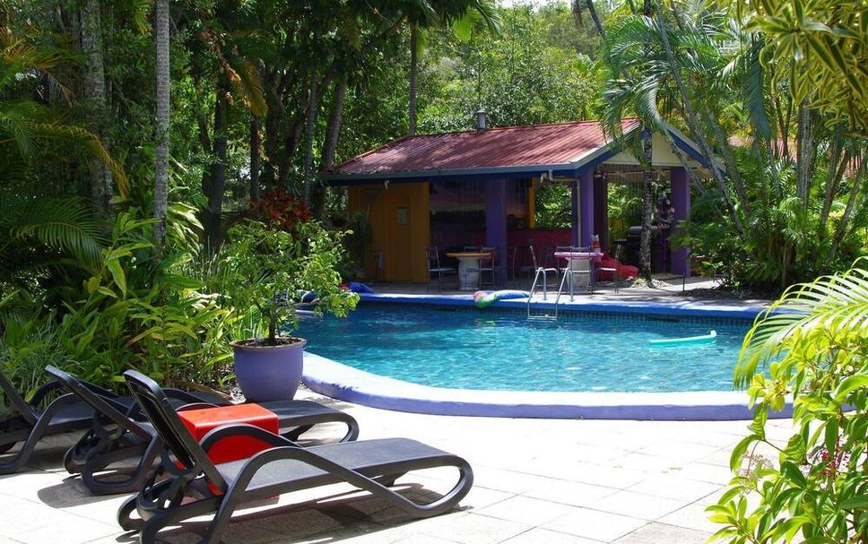 Kolam renang Gambar