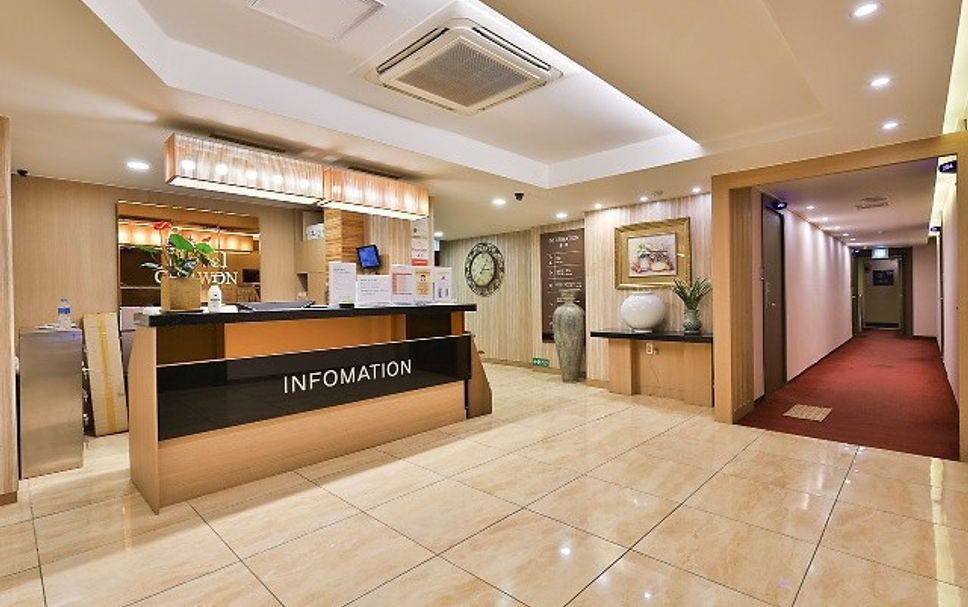 Meja Penyambut Tetamu Gambar